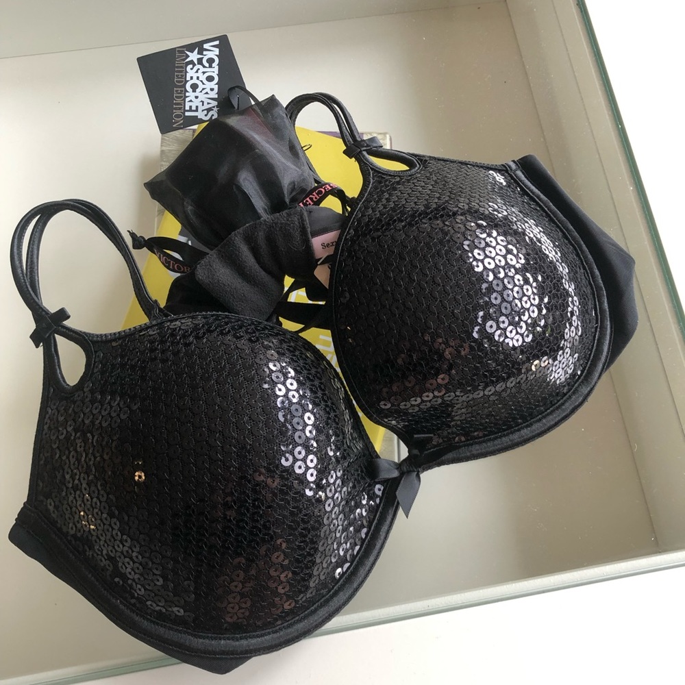 NWT Victoria’s Secret 36C Gorgeous Push Up Bra